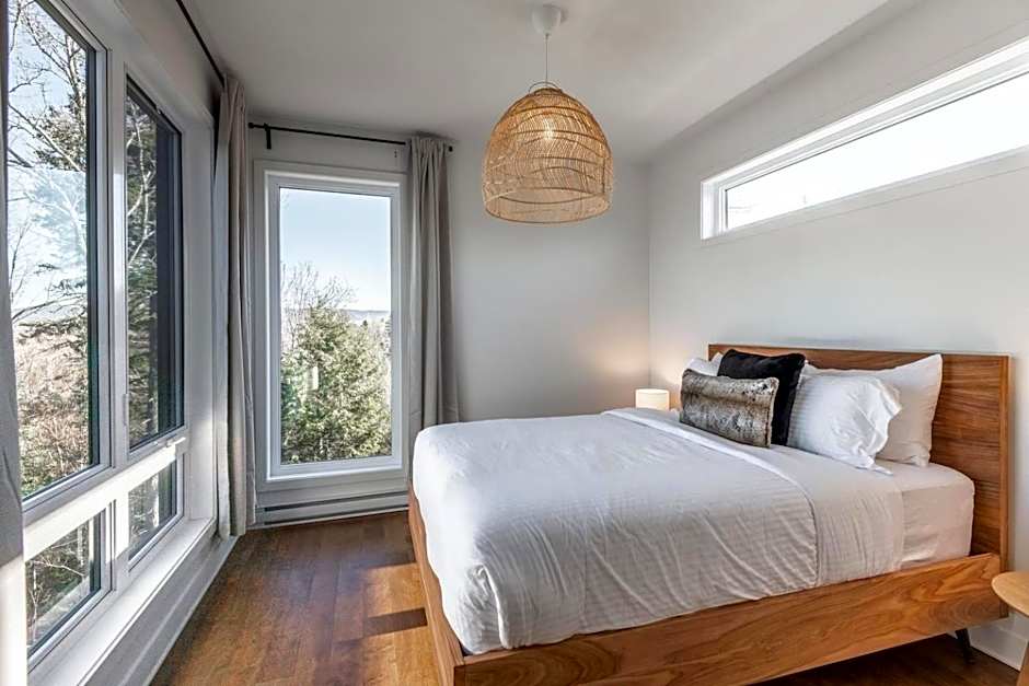 Chalet Xo Tremblant - 5brs, Private Baths, Spa, Sauna & Rooftop