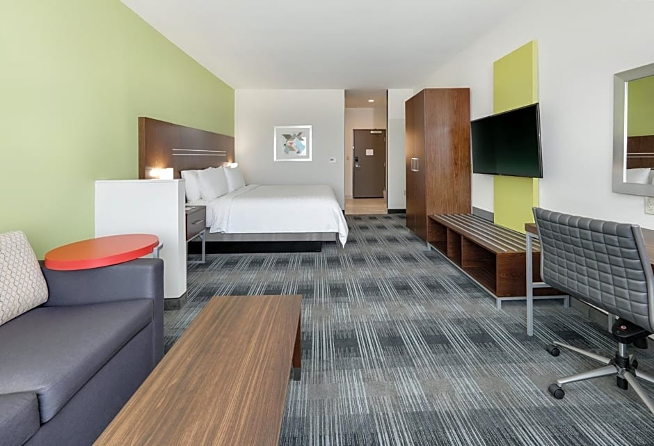 Holiday Inn Express & Suites - Farmers Branch, an IHG Hotel
