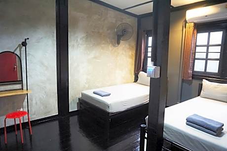Triple Room with Shared Bathroom