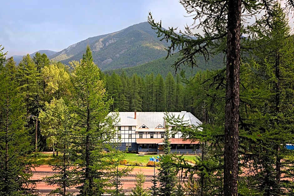 Loge Glacier – Essex, MT