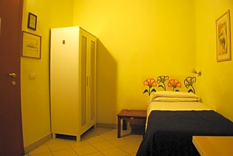 Standard Single Room with Shared Bathroom