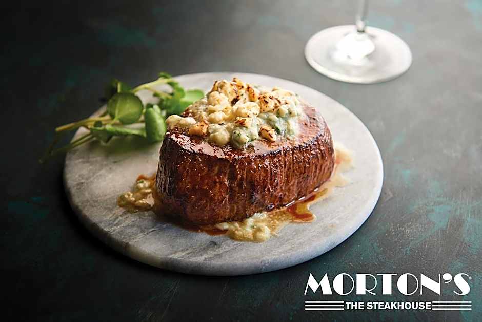 HoteLumiere at the Arch - A Caesars Rewards Destination 