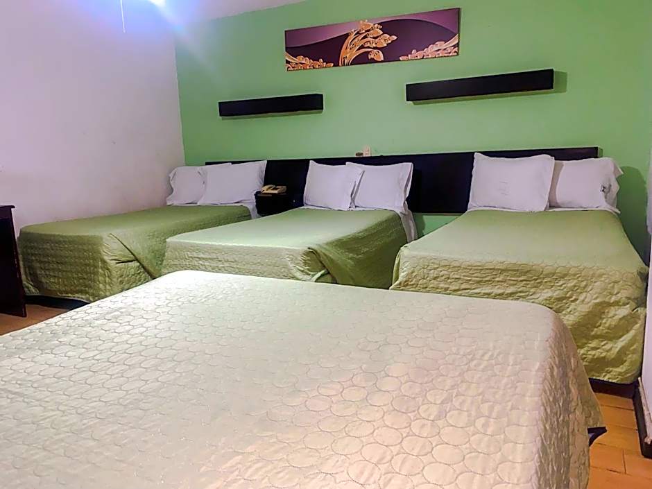 Hotel Trevi