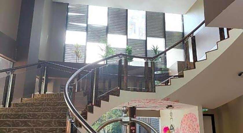Hotel Grand Baron
