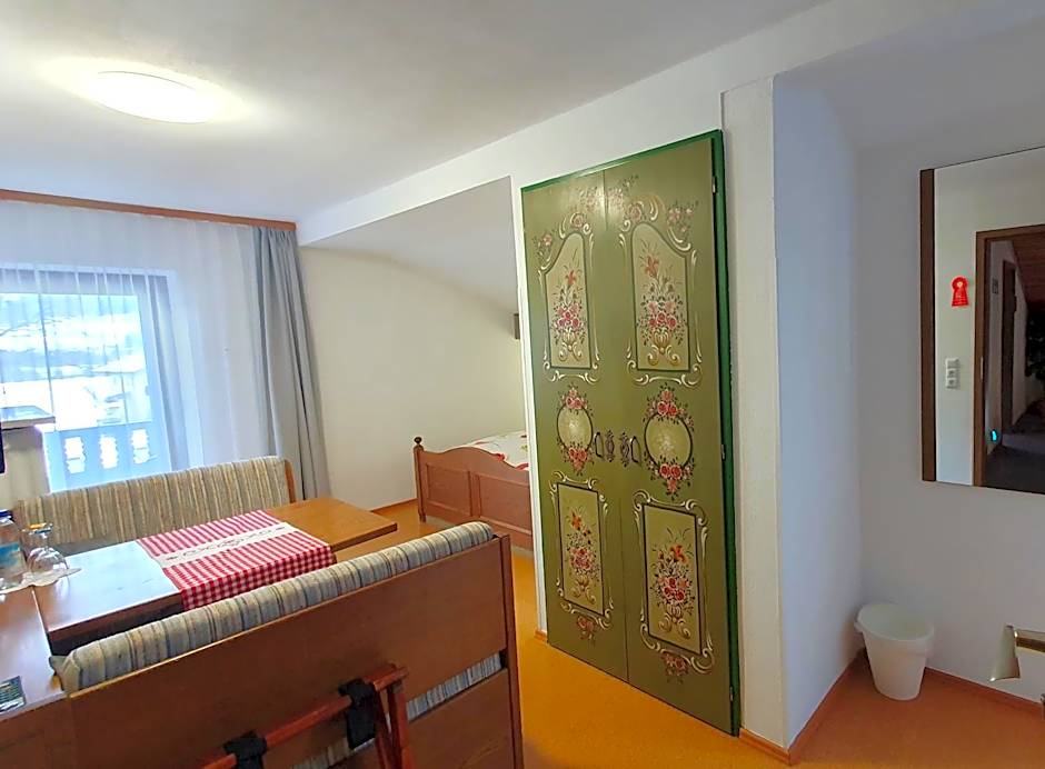 Hotel Garni Haus Alpine - Chiemgau Karte inkl