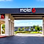 Motel 6-Claremont, CA