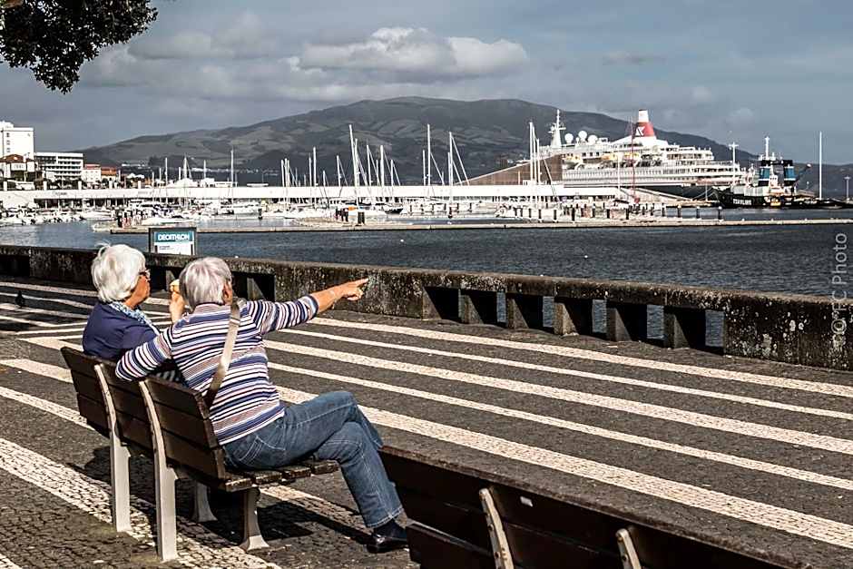 CC Guest House - "Ao Mercado"