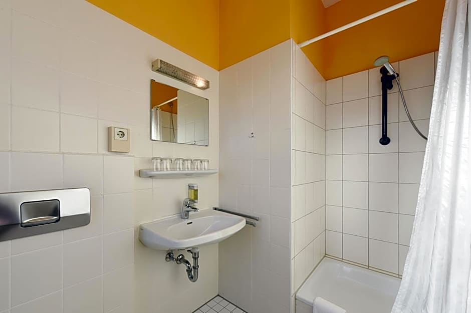 Bed'nBudget Expo-Hostel Rooms