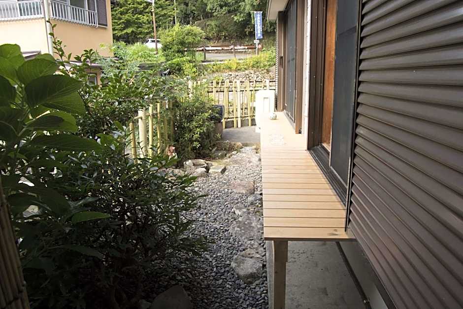 J-Hoppers Kumano Yunomine Guesthouse