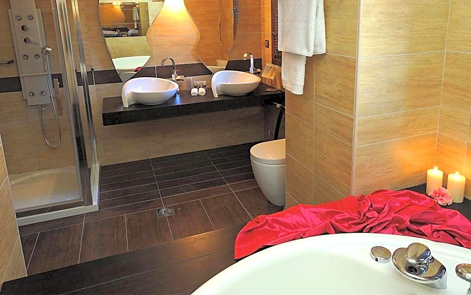 Iakovakis Suites & Spa