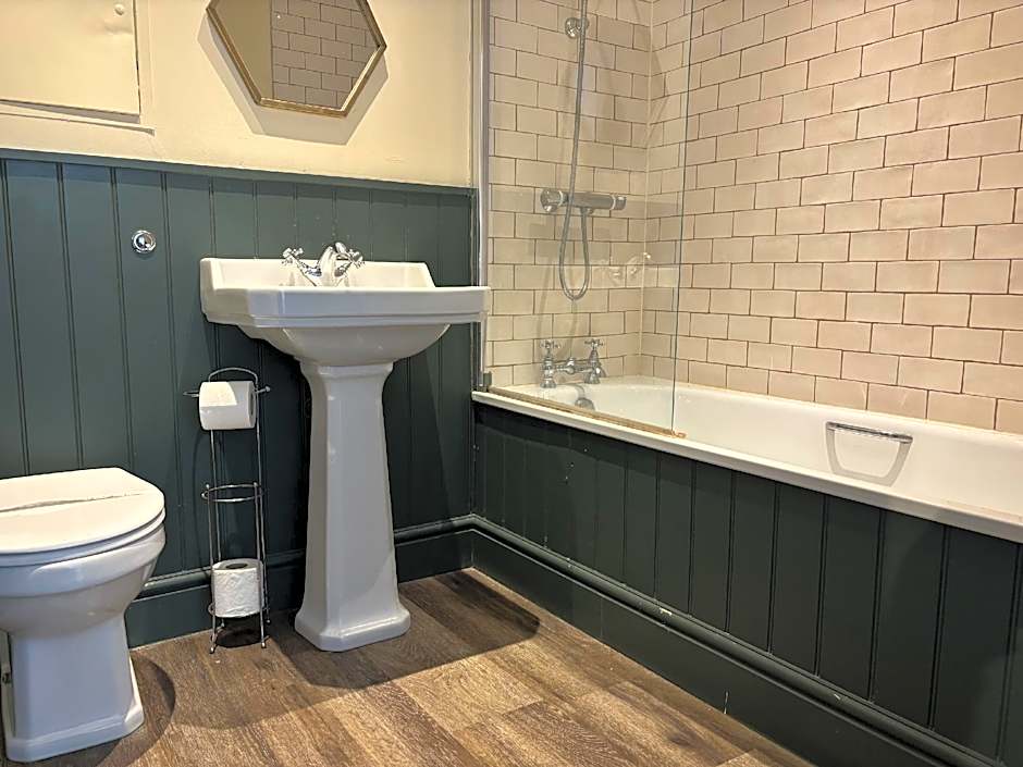 The Golden Lion Hotel