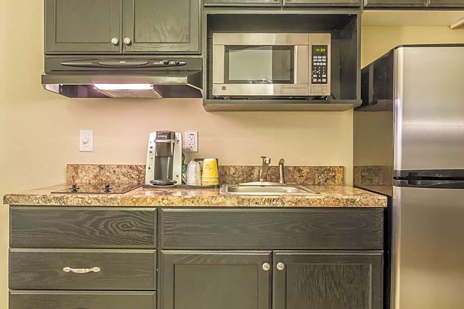 Quality Inn & Suites