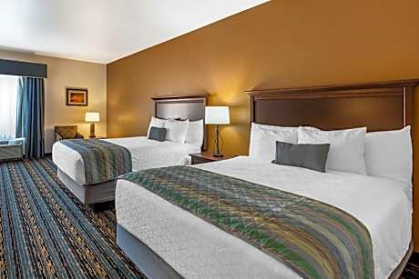 2 QUEEN BEDS,NSMK,MICRFG,42INLCDTV,HISPD,FULL BREAKFAST