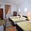 Triomphe Hostel
