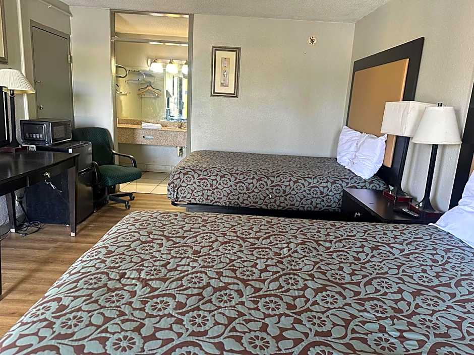 La Casa Inn Albany Near Tifton US 82