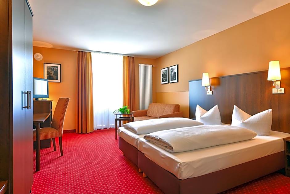 Photo 1 of 4 of 1 Double Bed or 2 Beds