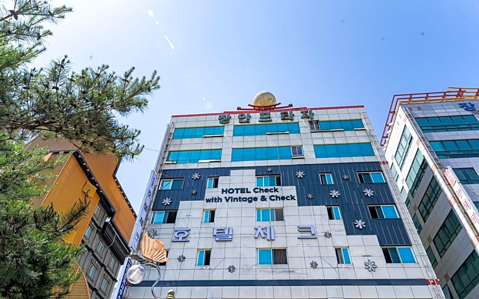 Gimhae Jangyu Check hotel