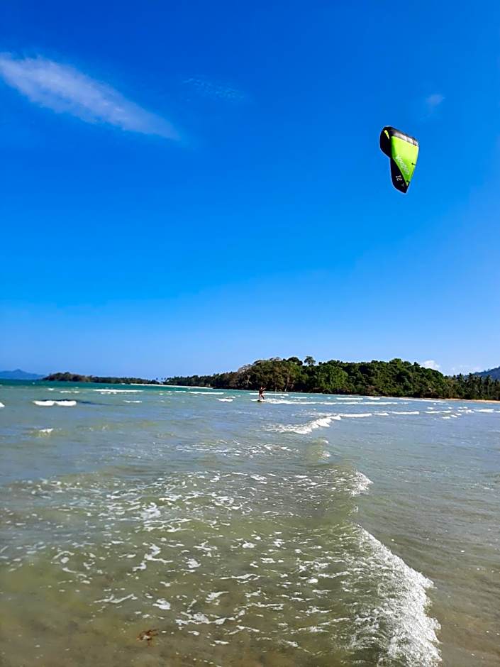 Eastwind Beach Club- El Nido