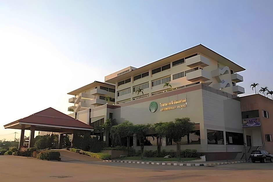 Jp Emerald Hotel