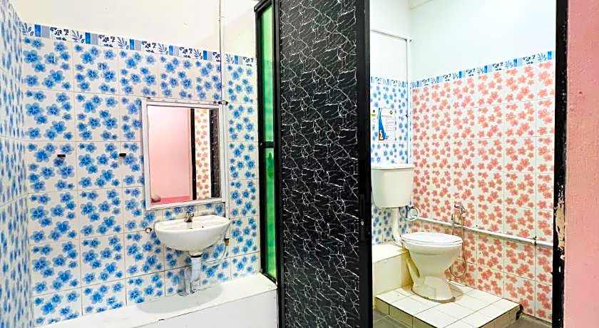 OYO 89782 Ranau City Inn