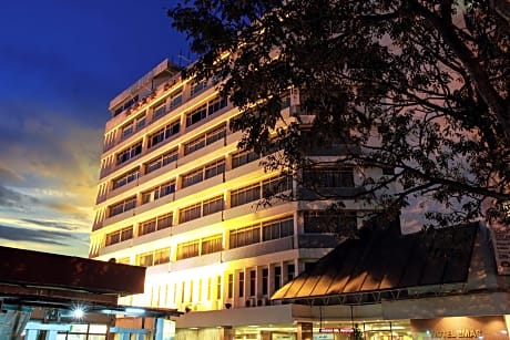 Hotel Emas