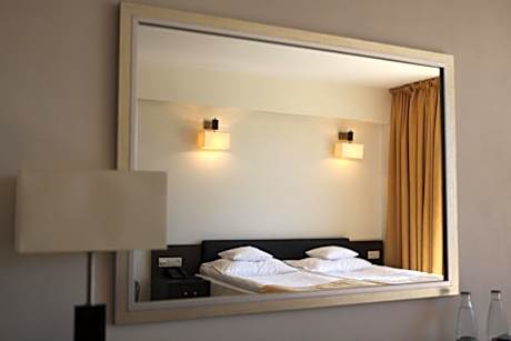 Standard Double Room (2 Adults)