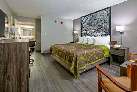 King Room - Disability Access - Smoking