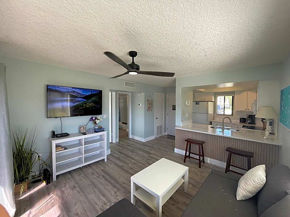 Ocean Village Club B-17