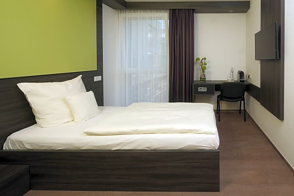 Economy-Hotel