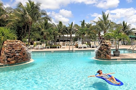Greenlinks Golf Villas at Lely Resort