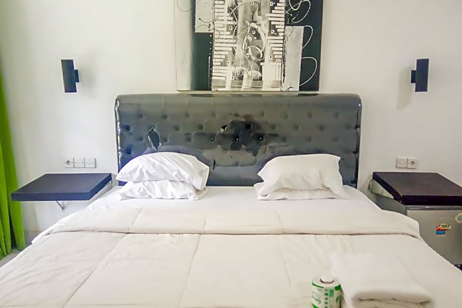 Urbanview Hotel Anna Kuta Inn Bali