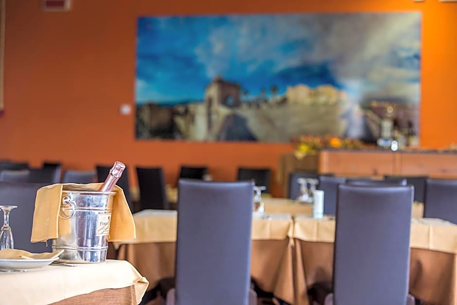 Hotel Residence Ulivi E Palme