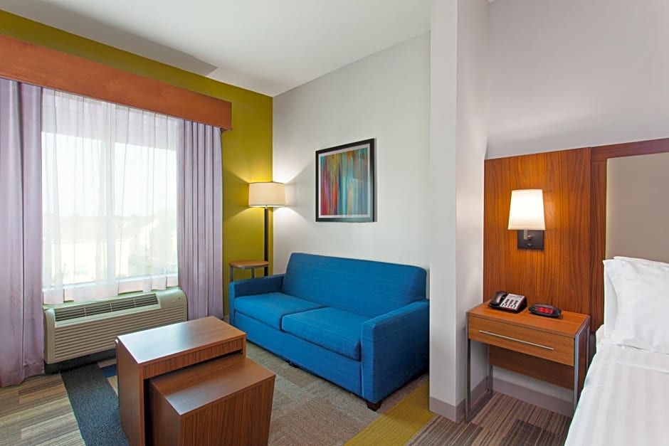 Holiday Inn Express & Suites Houston NW - Hwy 290 Cypress, an IHG Hotel