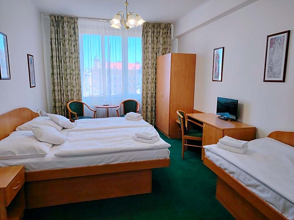 Hotel Legie