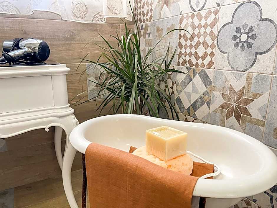 Al Politeama Rooms B&B