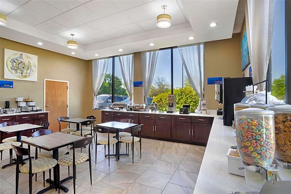 Best Western Inn & Suites Monroe