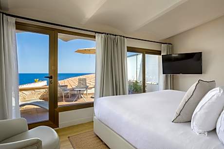 Premium Double Room with Terrace and Sea View
