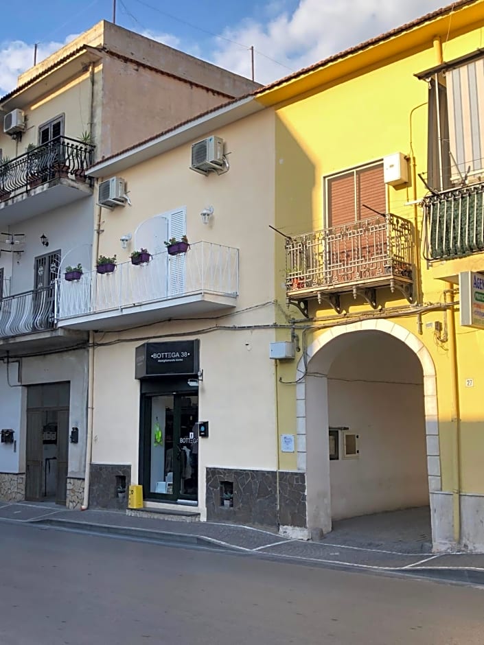 Flower House – Santa Maria La Carità, CO