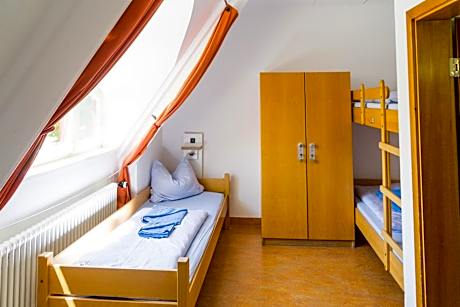 Triple Room with Private Bathroom