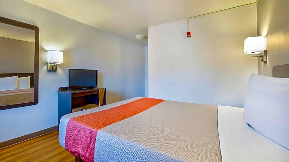 Motel 6-Santa Rosa, NM