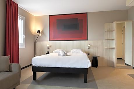 Standard Double Room - Mobility Accessible