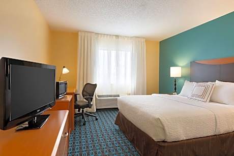 Small Queen Room