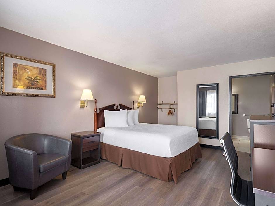 Travelodge by Wyndham Tucson AZ