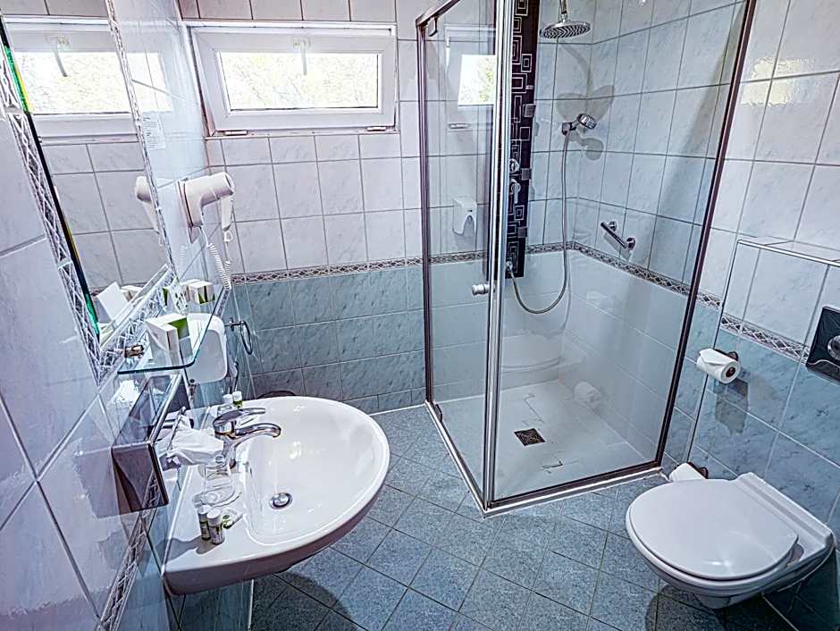 Holiday Beach Budapest Wellness Hotel with Sauna Park