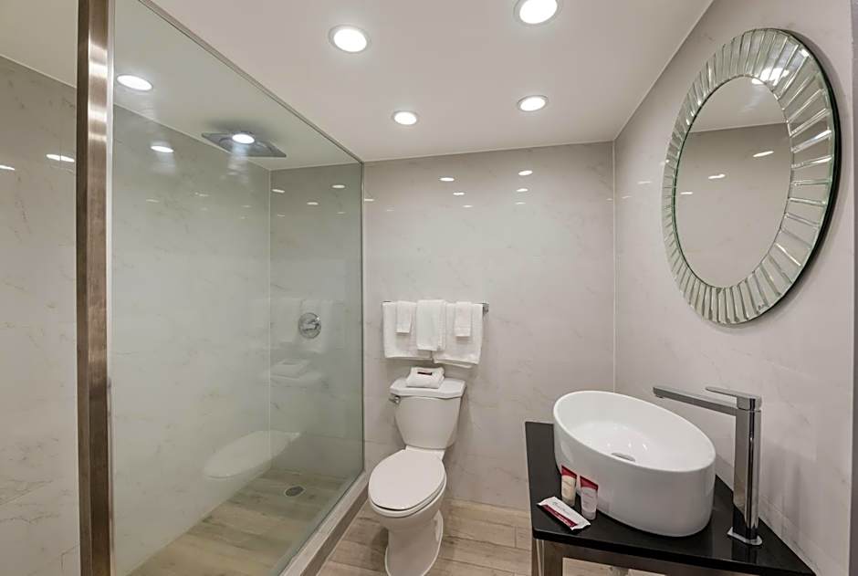 Essence Express Wayne