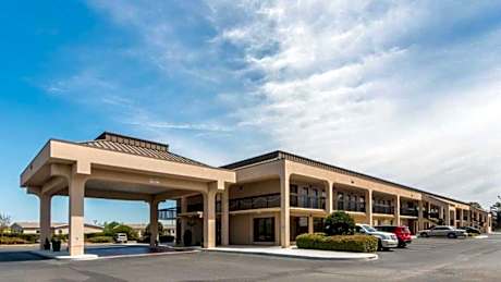 Dublin Inn and Suites