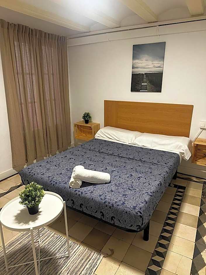 Sleep in Gothic Bcn