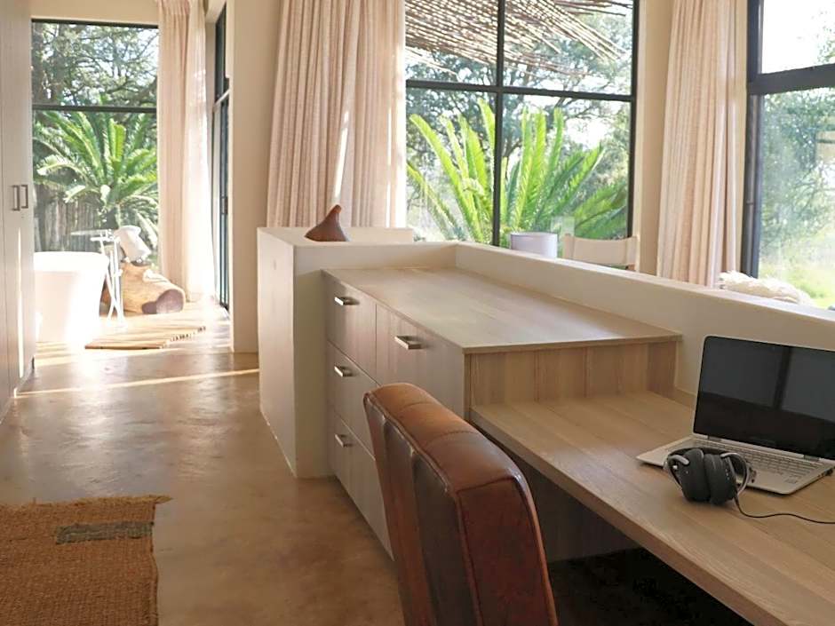 Sensiri Plains Safari Lodge