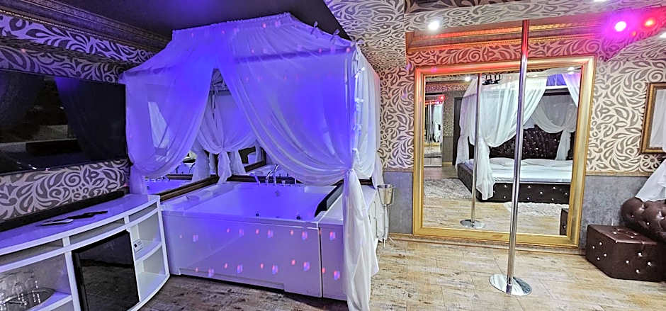 Hotel Boutique Mikaela (Adult Only)