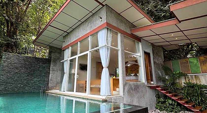 Ambong Pool Villas - Private Pool